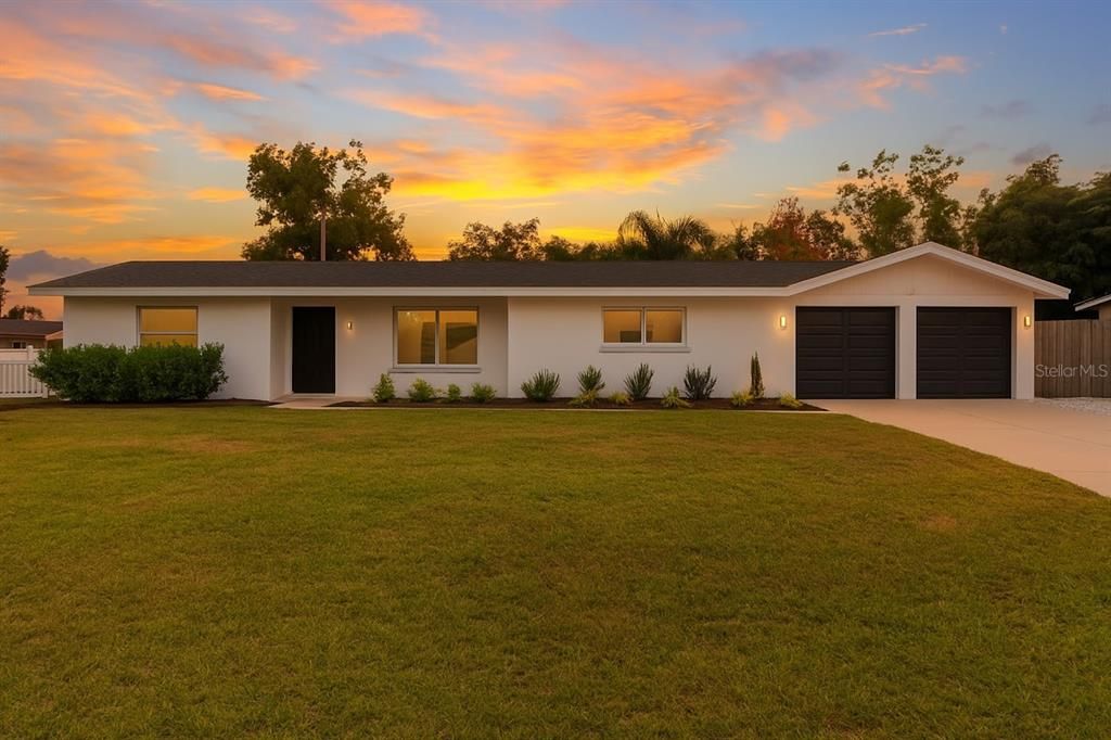 For Sale: $539,000 (3 beds, 2 baths, 1545 Square Feet)