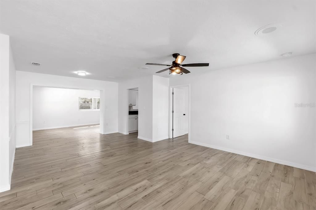 For Sale: $539,000 (3 beds, 2 baths, 1545 Square Feet)
