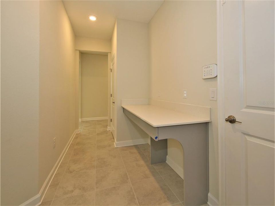 Active With Contract: $2,650 (4 beds, 3 baths, 2166 Square Feet)