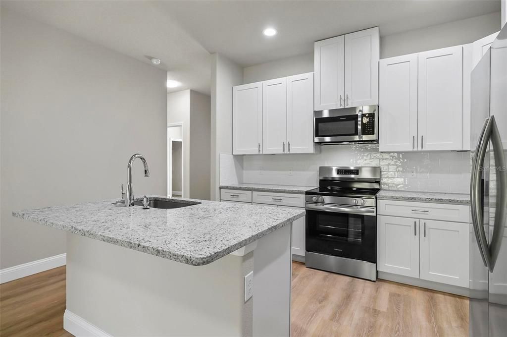 В аренду: $1,800 (3 спален, 2 ванн, 1189 Квадратных фут)