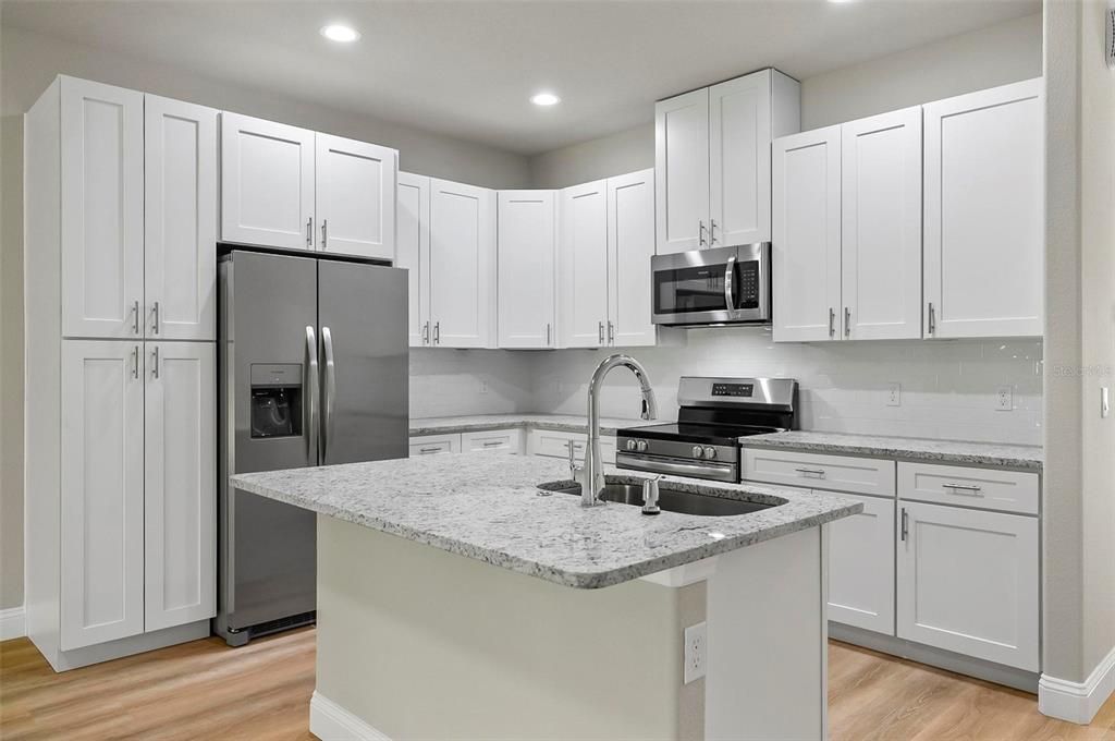 В аренду: $1,800 (3 спален, 2 ванн, 1189 Квадратных фут)