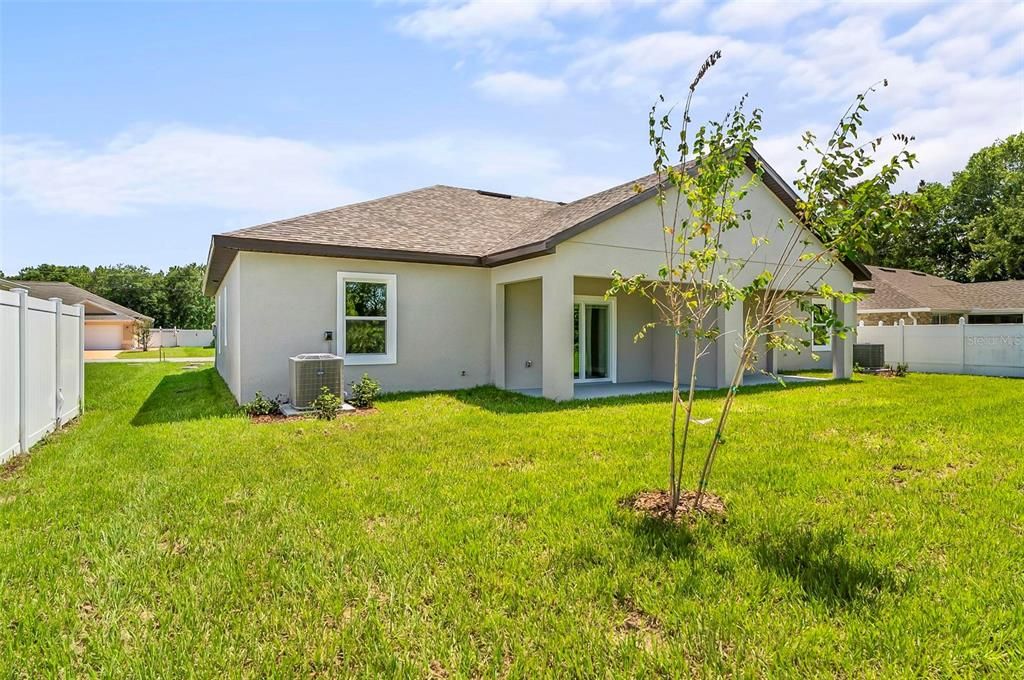 В аренду: $1,800 (3 спален, 2 ванн, 1189 Квадратных фут)