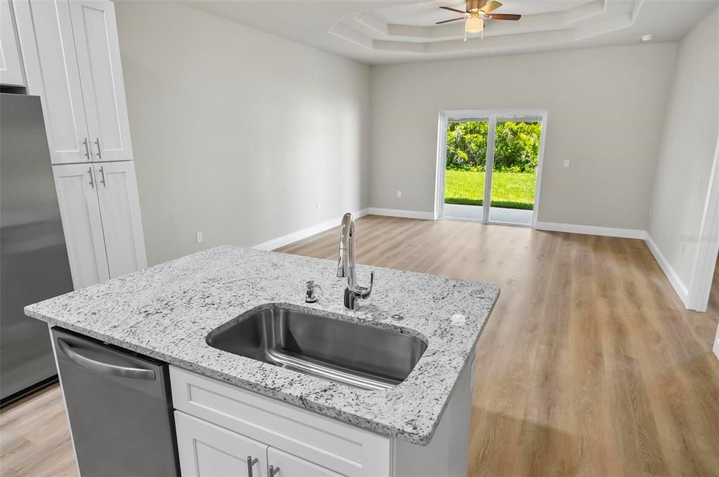 В аренду: $1,800 (3 спален, 2 ванн, 1189 Квадратных фут)