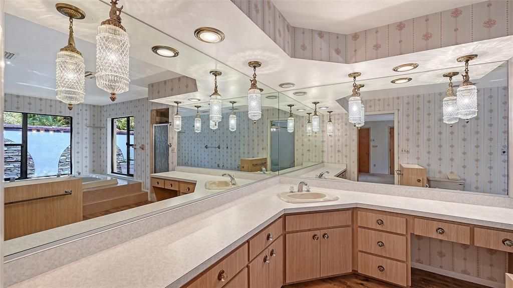 待售: $1,249,000 (3 贝兹, 4 浴室, 4023 平方英尺)