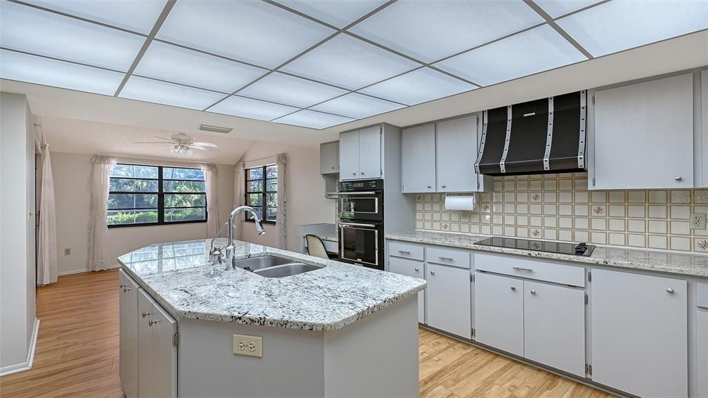 待售: $1,249,000 (3 贝兹, 4 浴室, 4023 平方英尺)