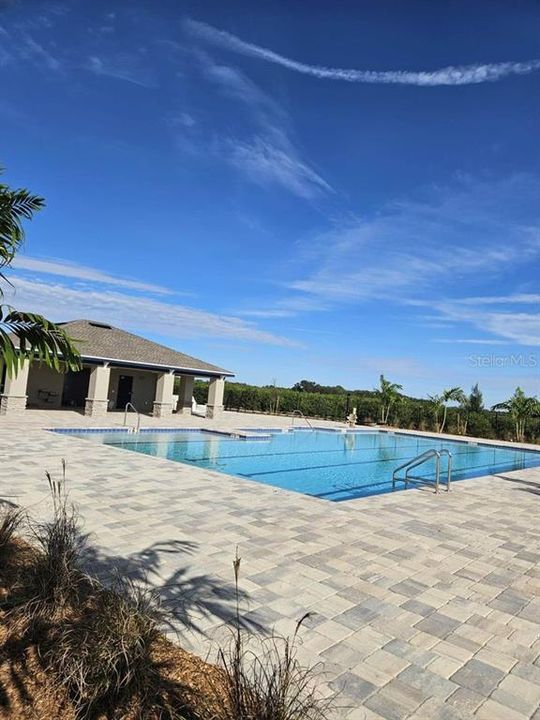 待售: $303,000 (3 贝兹, 2 浴室, 1432 平方英尺)