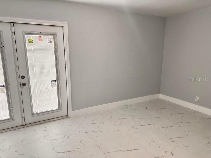 For Sale: $550,000 (3 beds, 2 baths, 1144 Square Feet)