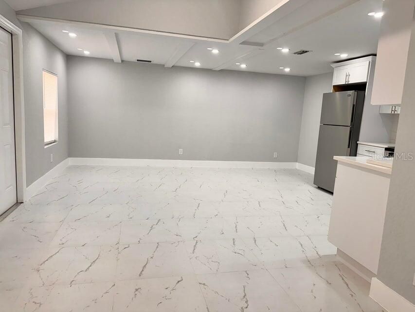 For Sale: $550,000 (3 beds, 2 baths, 1144 Square Feet)