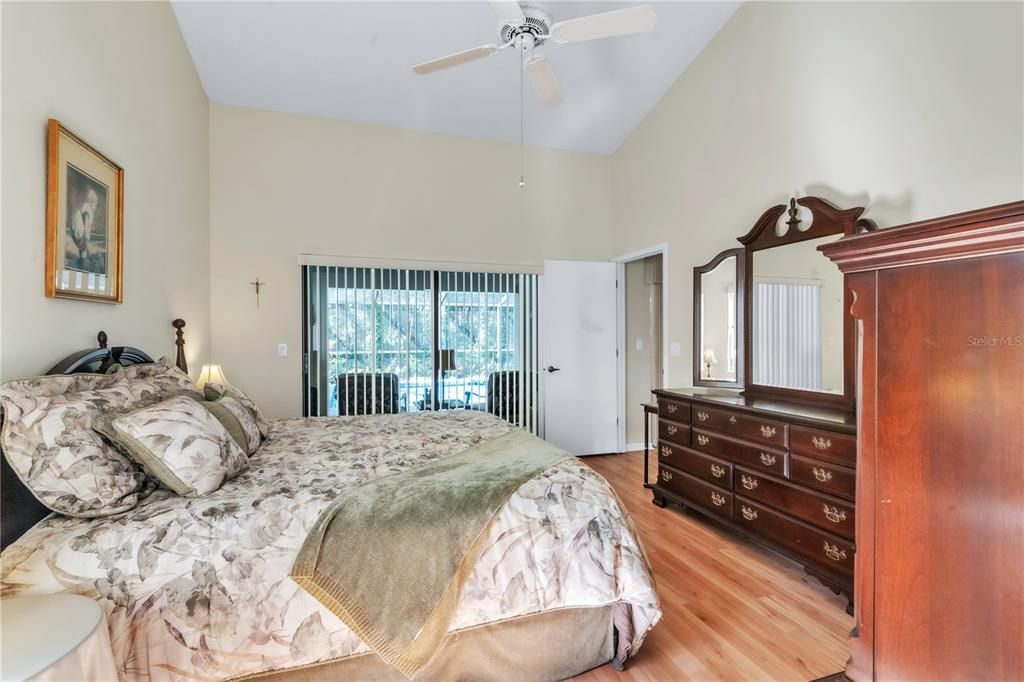 For Sale: $585,000 (4 beds, 2 baths, 2187 Square Feet)