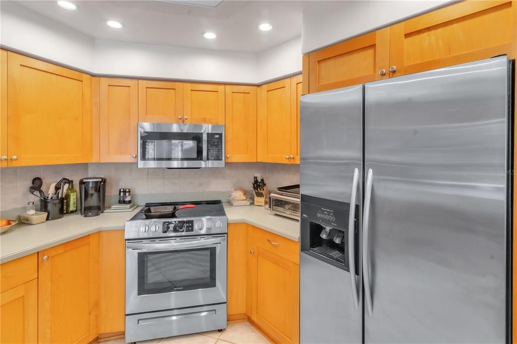 For Sale: $585,000 (4 beds, 2 baths, 2187 Square Feet)