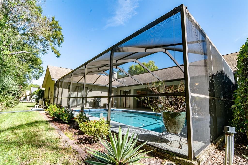 For Sale: $585,000 (4 beds, 2 baths, 2187 Square Feet)