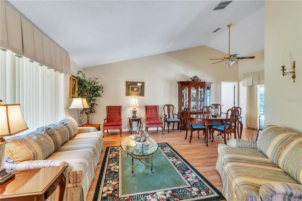 For Sale: $585,000 (4 beds, 2 baths, 2187 Square Feet)