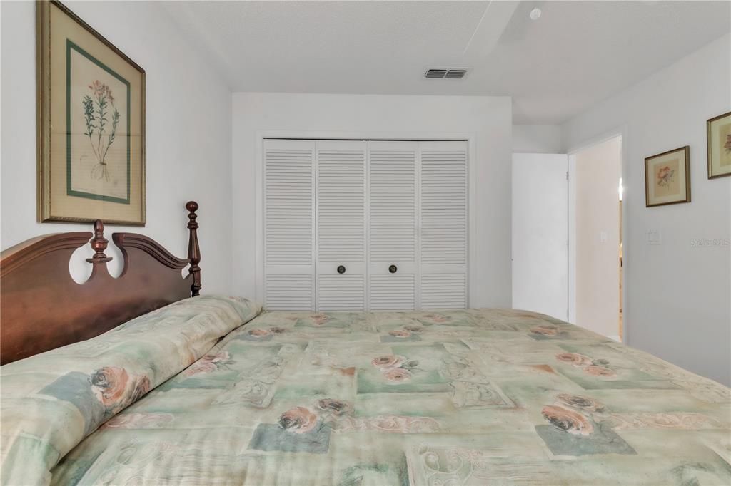 For Sale: $585,000 (4 beds, 2 baths, 2187 Square Feet)