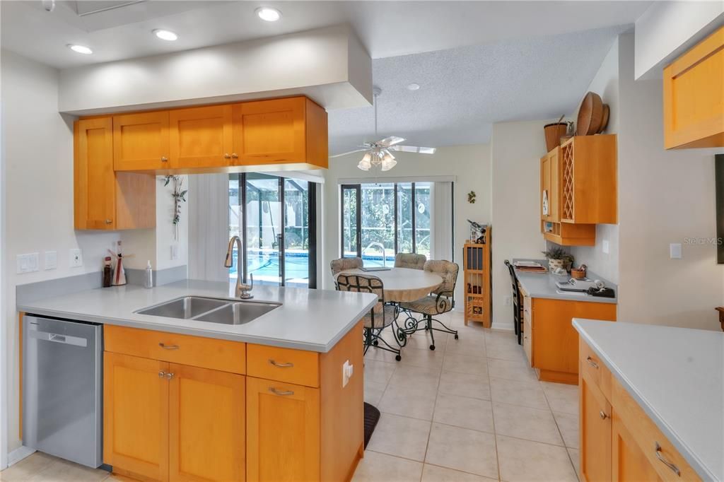 For Sale: $585,000 (4 beds, 2 baths, 2187 Square Feet)