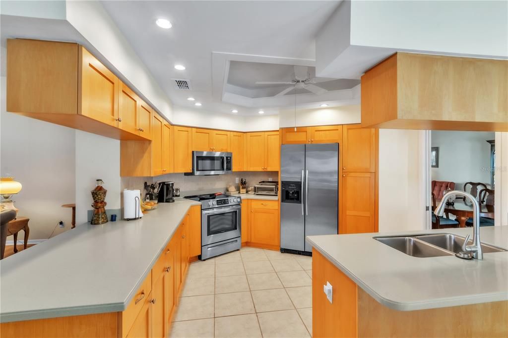 For Sale: $585,000 (4 beds, 2 baths, 2187 Square Feet)