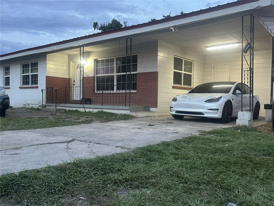 Recently Sold: $205,000 (3 beds, 2 baths, 1328 Square Feet)