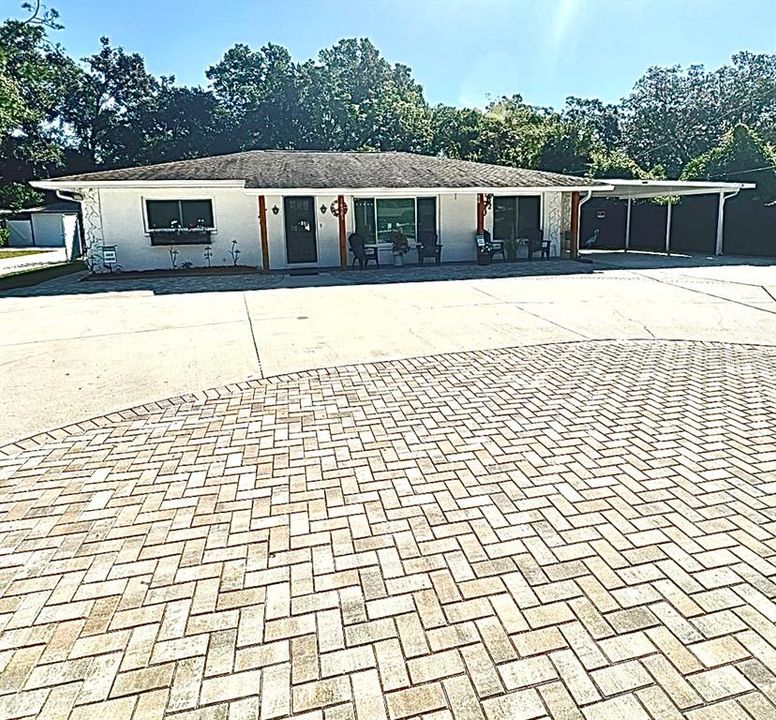 For Sale: $699,900 (5 beds, 3 baths, 2058 Square Feet)