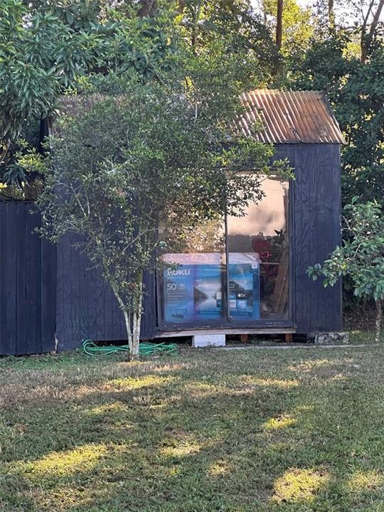 For Sale: $699,900 (5 beds, 3 baths, 2058 Square Feet)