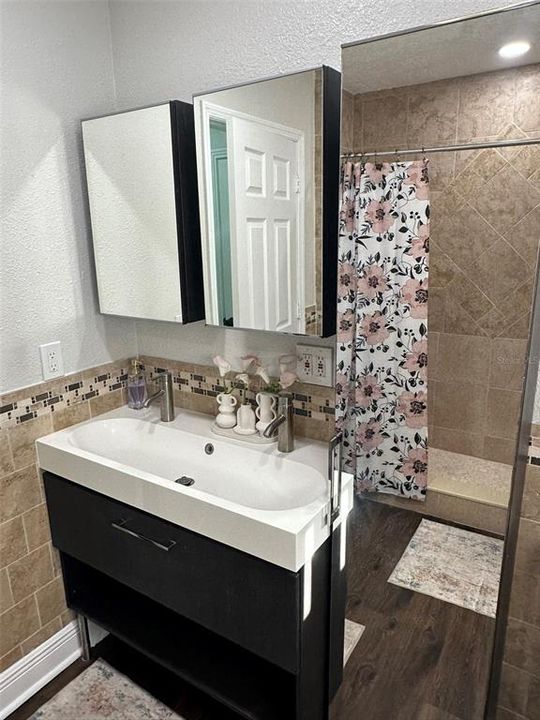 For Sale: $699,900 (5 beds, 3 baths, 2058 Square Feet)