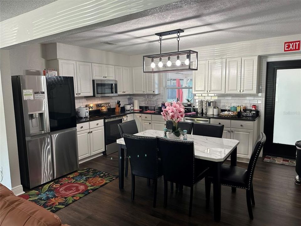 For Sale: $699,900 (5 beds, 3 baths, 2058 Square Feet)