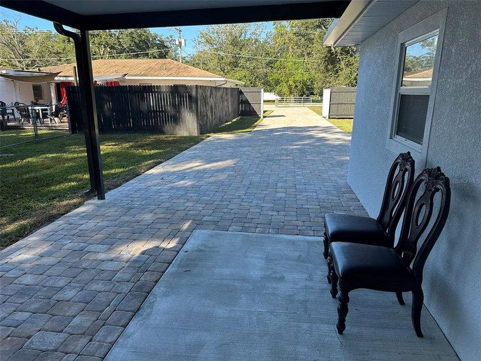 For Sale: $699,900 (5 beds, 3 baths, 2058 Square Feet)