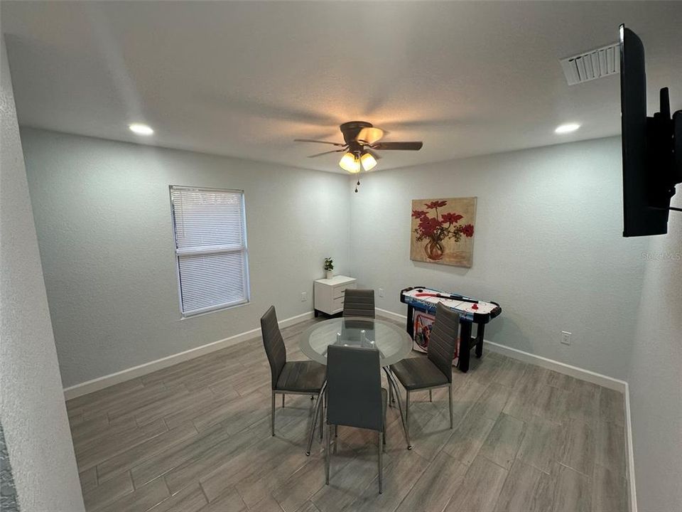 For Sale: $699,900 (5 beds, 3 baths, 2058 Square Feet)