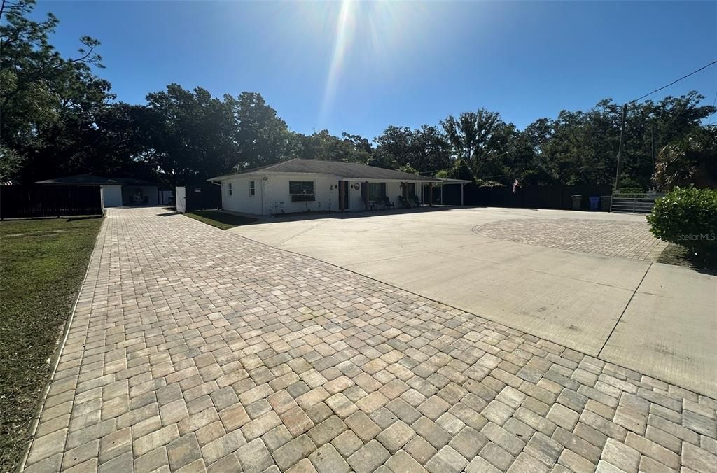 For Sale: $699,900 (5 beds, 3 baths, 2058 Square Feet)