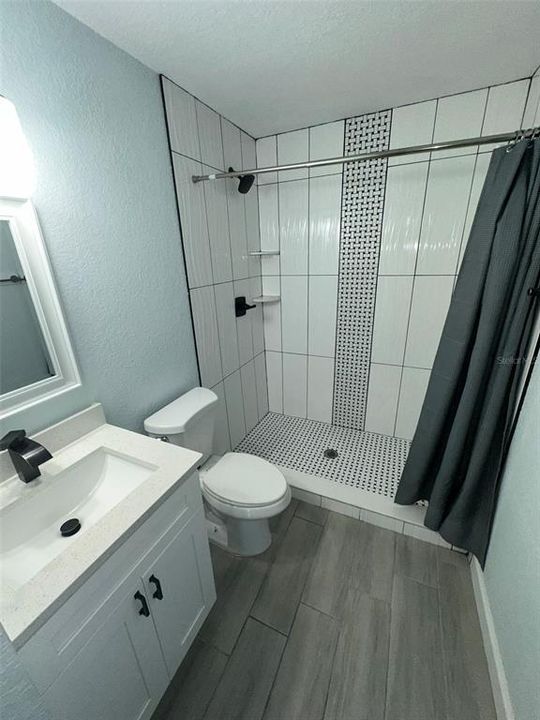 For Sale: $699,900 (5 beds, 3 baths, 2058 Square Feet)