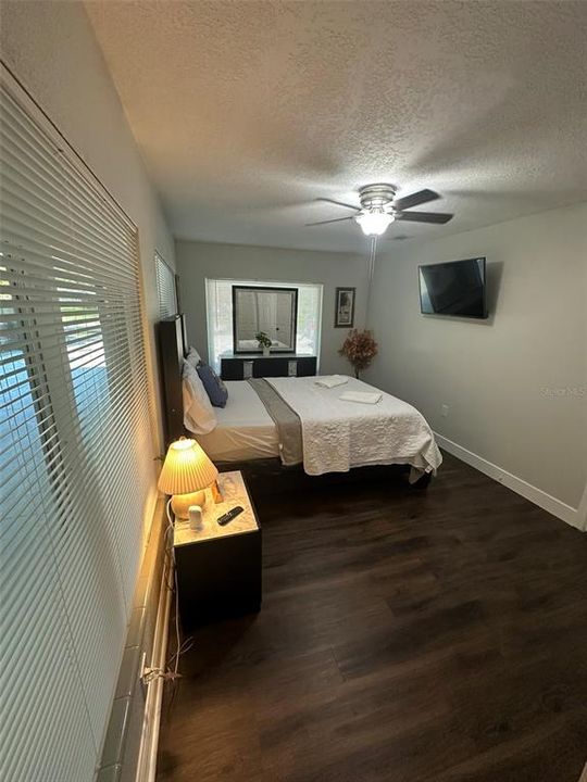 For Sale: $699,900 (5 beds, 3 baths, 2058 Square Feet)