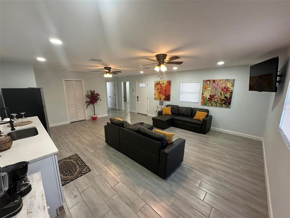 For Sale: $699,900 (5 beds, 3 baths, 2058 Square Feet)