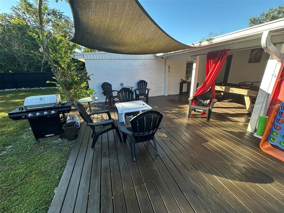 For Sale: $699,900 (5 beds, 3 baths, 2058 Square Feet)