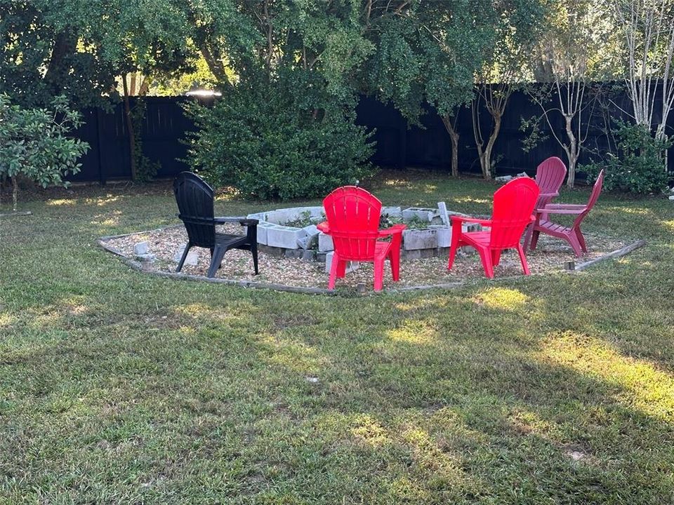 For Sale: $699,900 (5 beds, 3 baths, 2058 Square Feet)