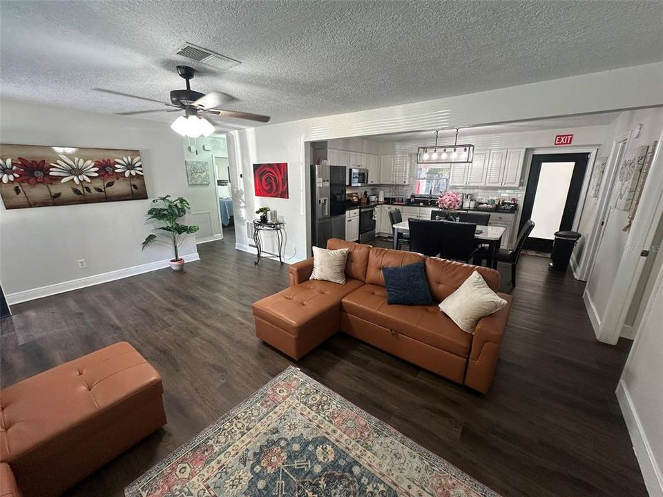 For Sale: $699,900 (5 beds, 3 baths, 2058 Square Feet)