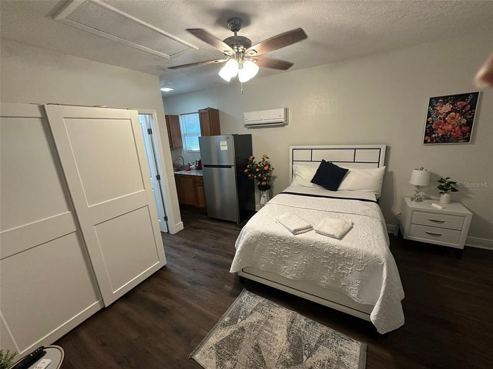 For Sale: $699,900 (5 beds, 3 baths, 2058 Square Feet)