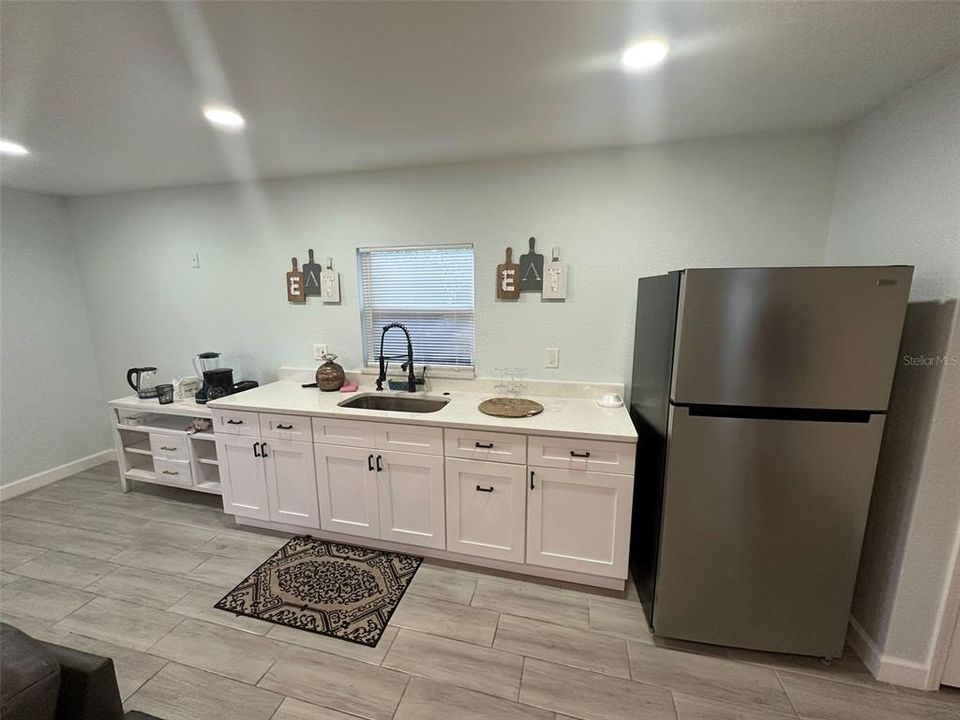 For Sale: $699,900 (5 beds, 3 baths, 2058 Square Feet)