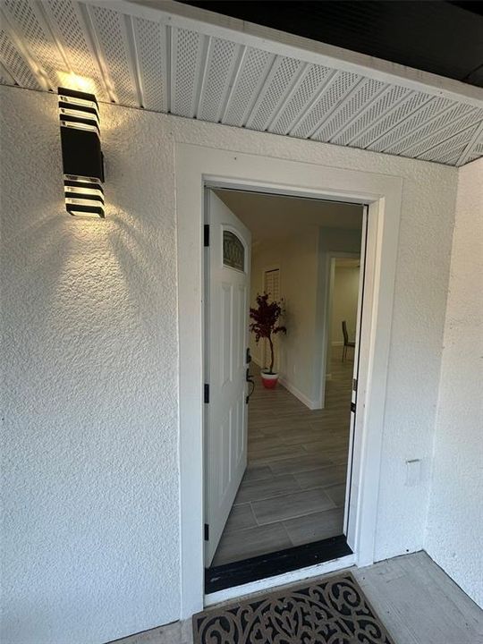 For Sale: $699,900 (5 beds, 3 baths, 2058 Square Feet)