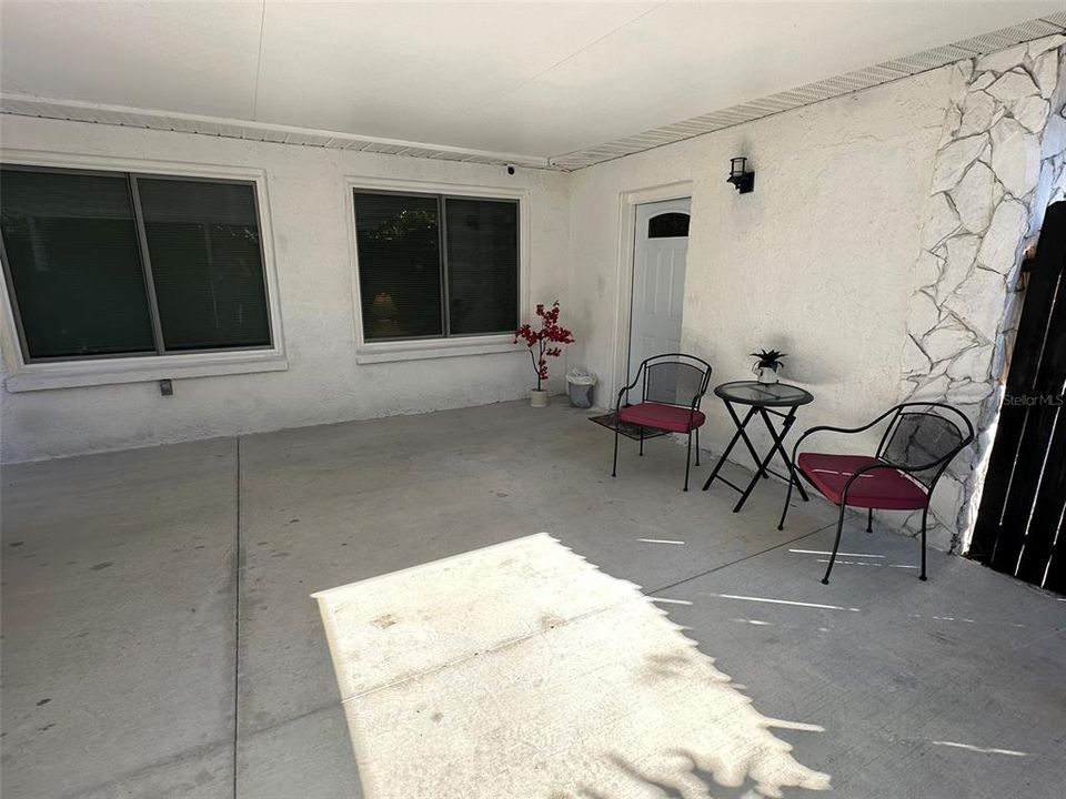 For Sale: $699,900 (5 beds, 3 baths, 2058 Square Feet)