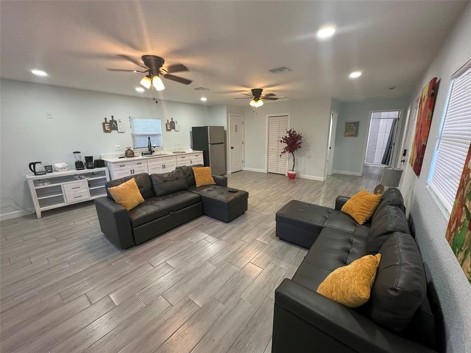 For Sale: $699,900 (5 beds, 3 baths, 2058 Square Feet)