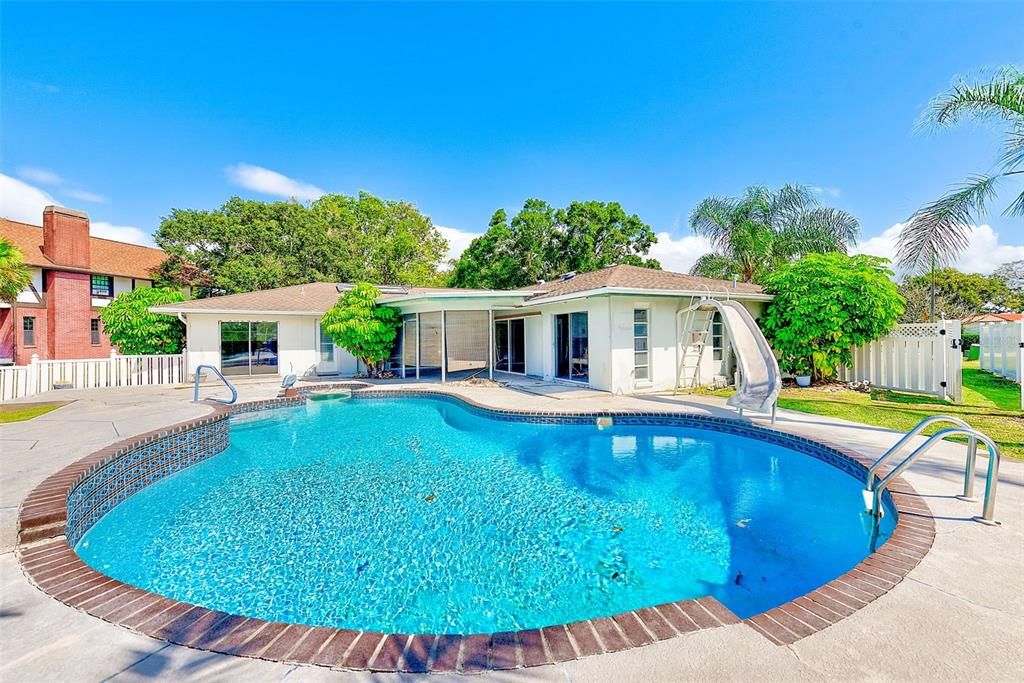 For Sale: $599,000 (4 beds, 3 baths, 2002 Square Feet)