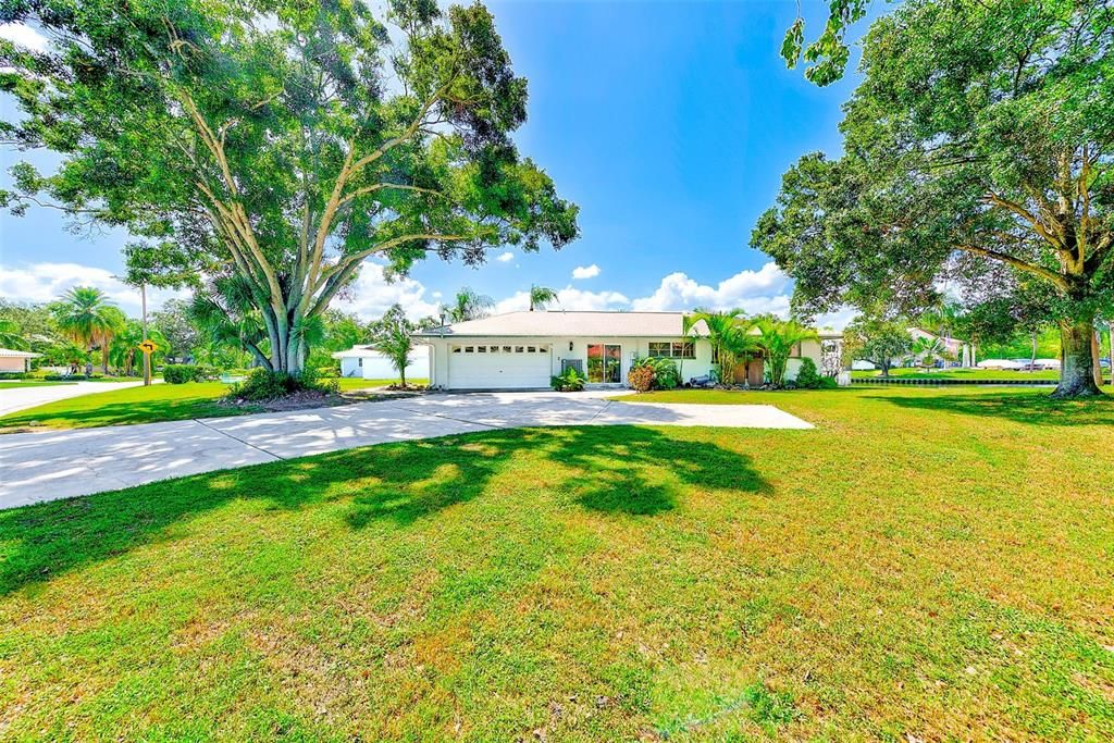 For Sale: $599,000 (4 beds, 3 baths, 2002 Square Feet)