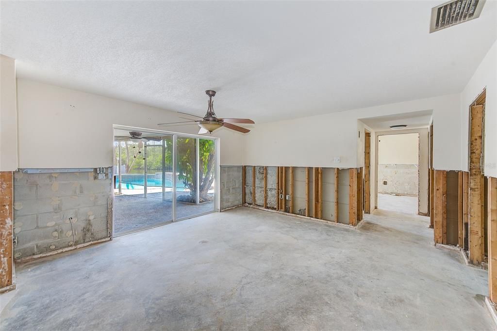 For Sale: $599,000 (4 beds, 3 baths, 2002 Square Feet)