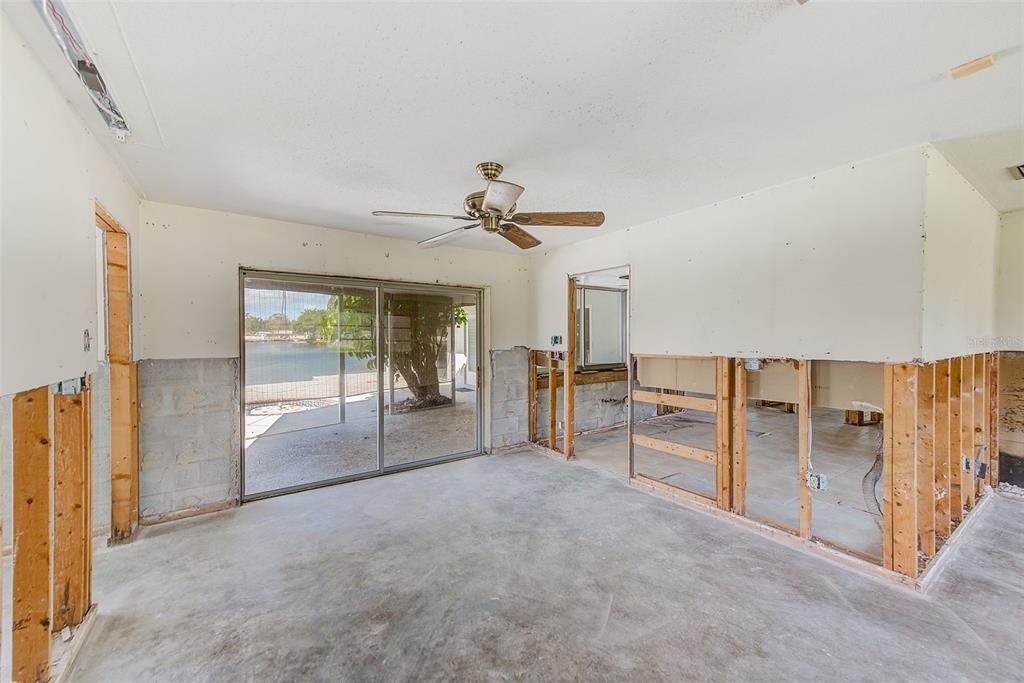 For Sale: $599,000 (4 beds, 3 baths, 2002 Square Feet)