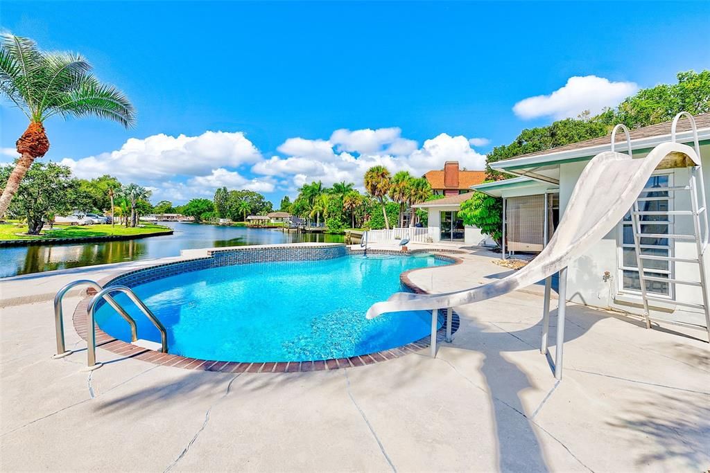 For Sale: $599,000 (4 beds, 3 baths, 2002 Square Feet)