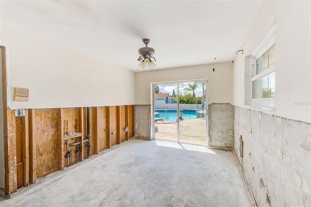 For Sale: $599,000 (4 beds, 3 baths, 2002 Square Feet)