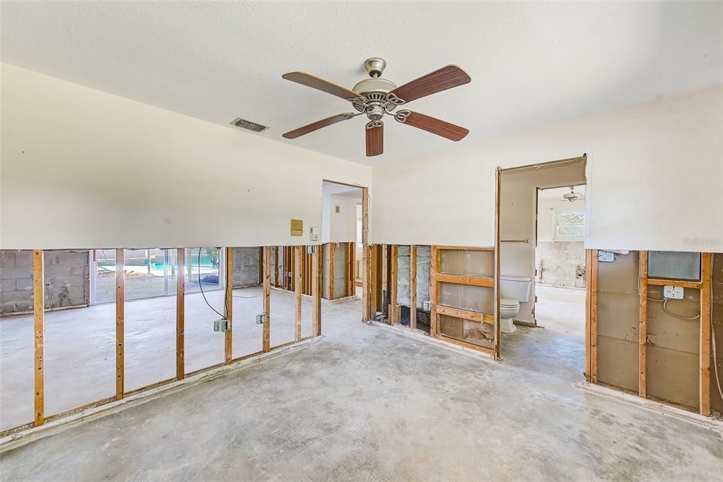 For Sale: $599,000 (4 beds, 3 baths, 2002 Square Feet)