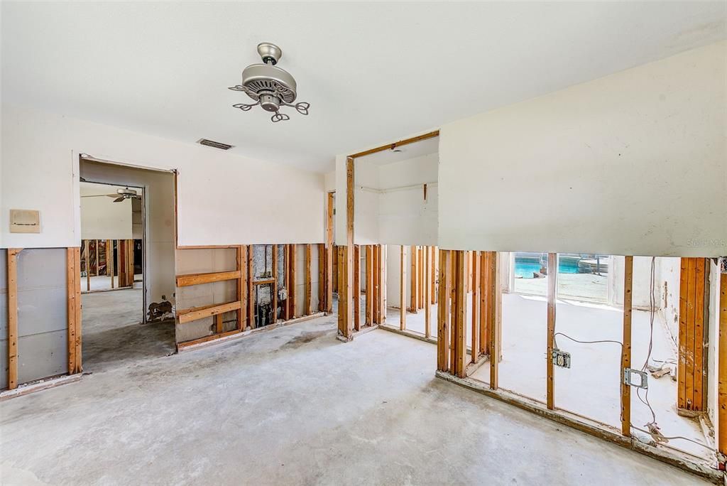 For Sale: $599,000 (4 beds, 3 baths, 2002 Square Feet)