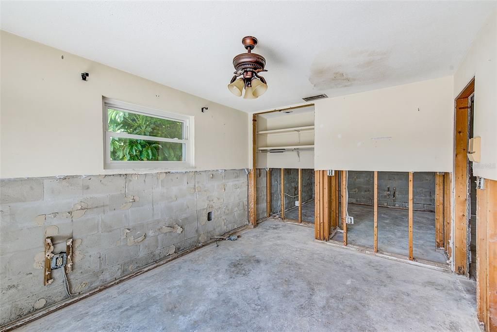 For Sale: $599,000 (4 beds, 3 baths, 2002 Square Feet)