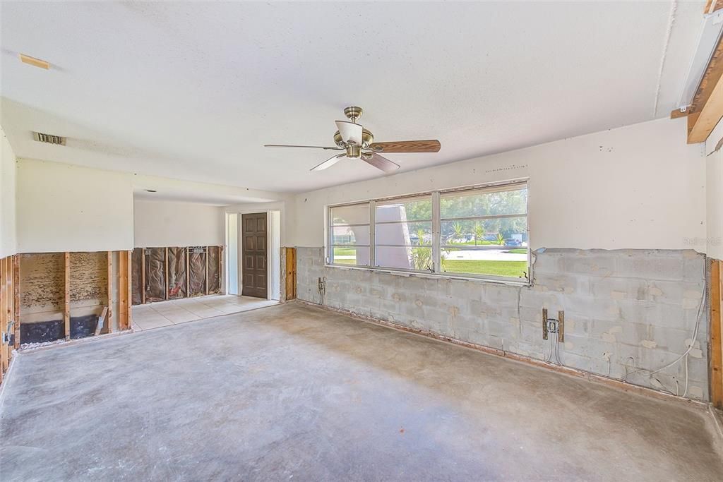 For Sale: $599,000 (4 beds, 3 baths, 2002 Square Feet)