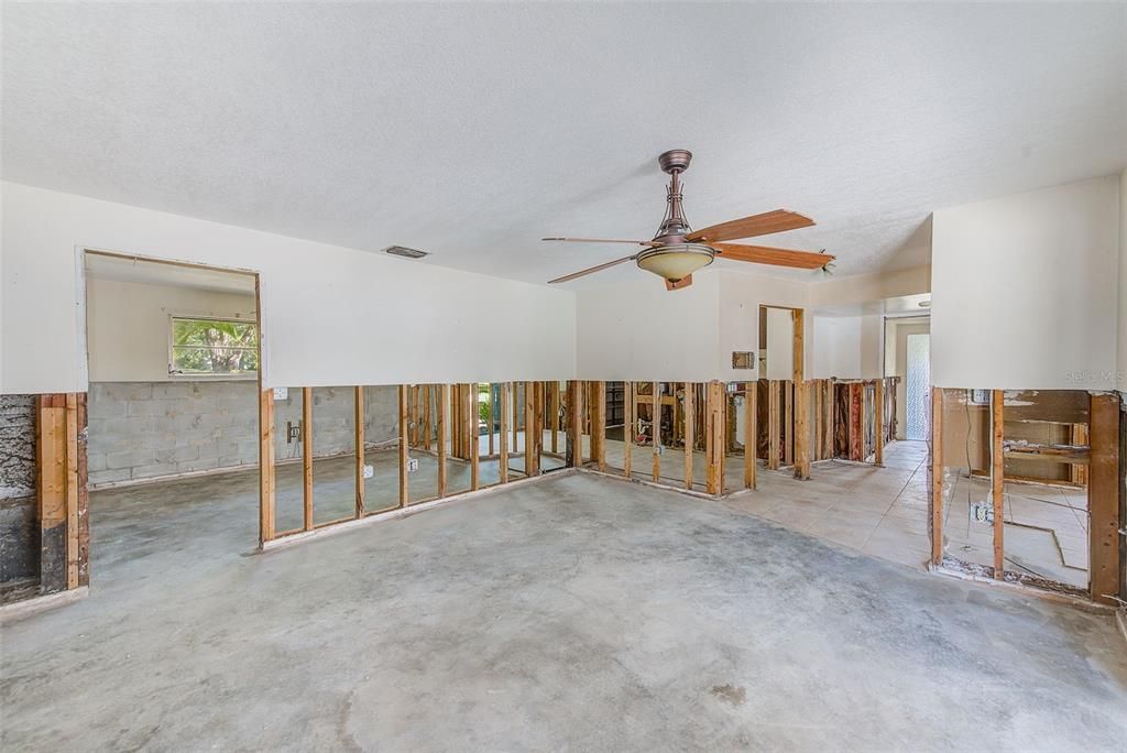 For Sale: $599,000 (4 beds, 3 baths, 2002 Square Feet)