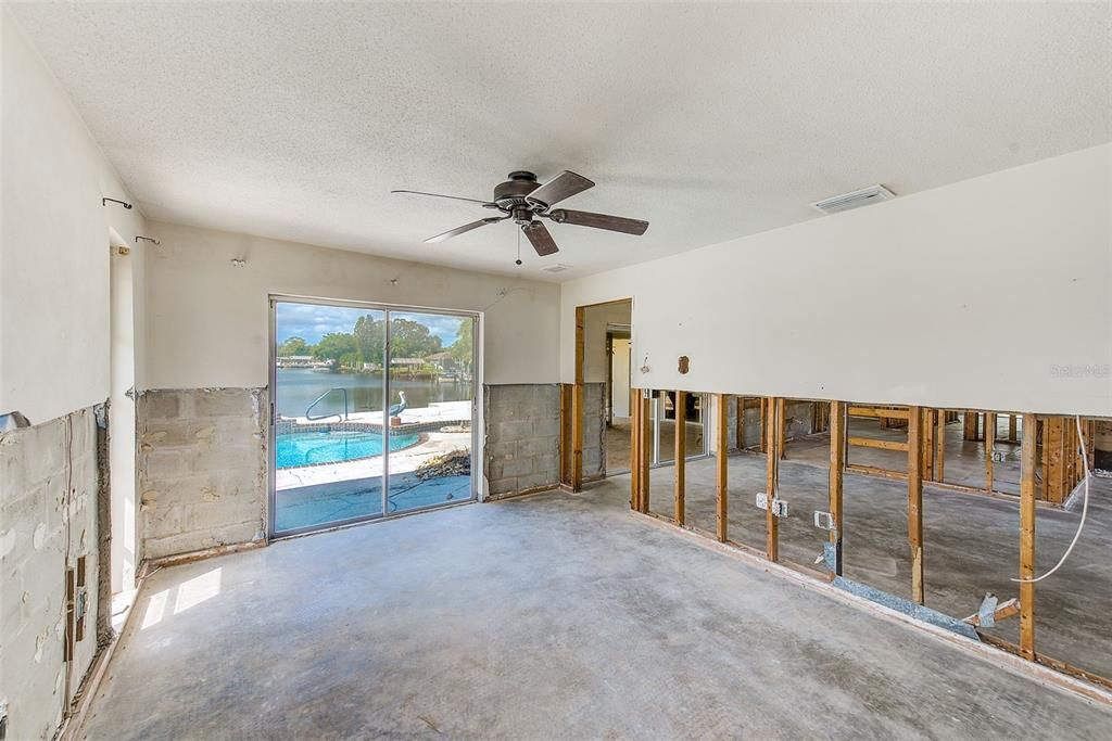 For Sale: $599,000 (4 beds, 3 baths, 2002 Square Feet)